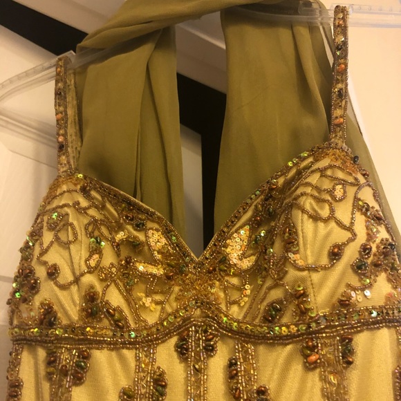 Dressed - Picture 2 of 6